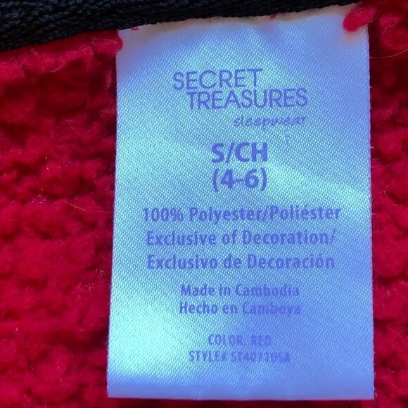 Red Fleece Sleep Top has Faux Fur Polar Bear Wearing Red Plaid Scarf Small - Picture 5 of 6